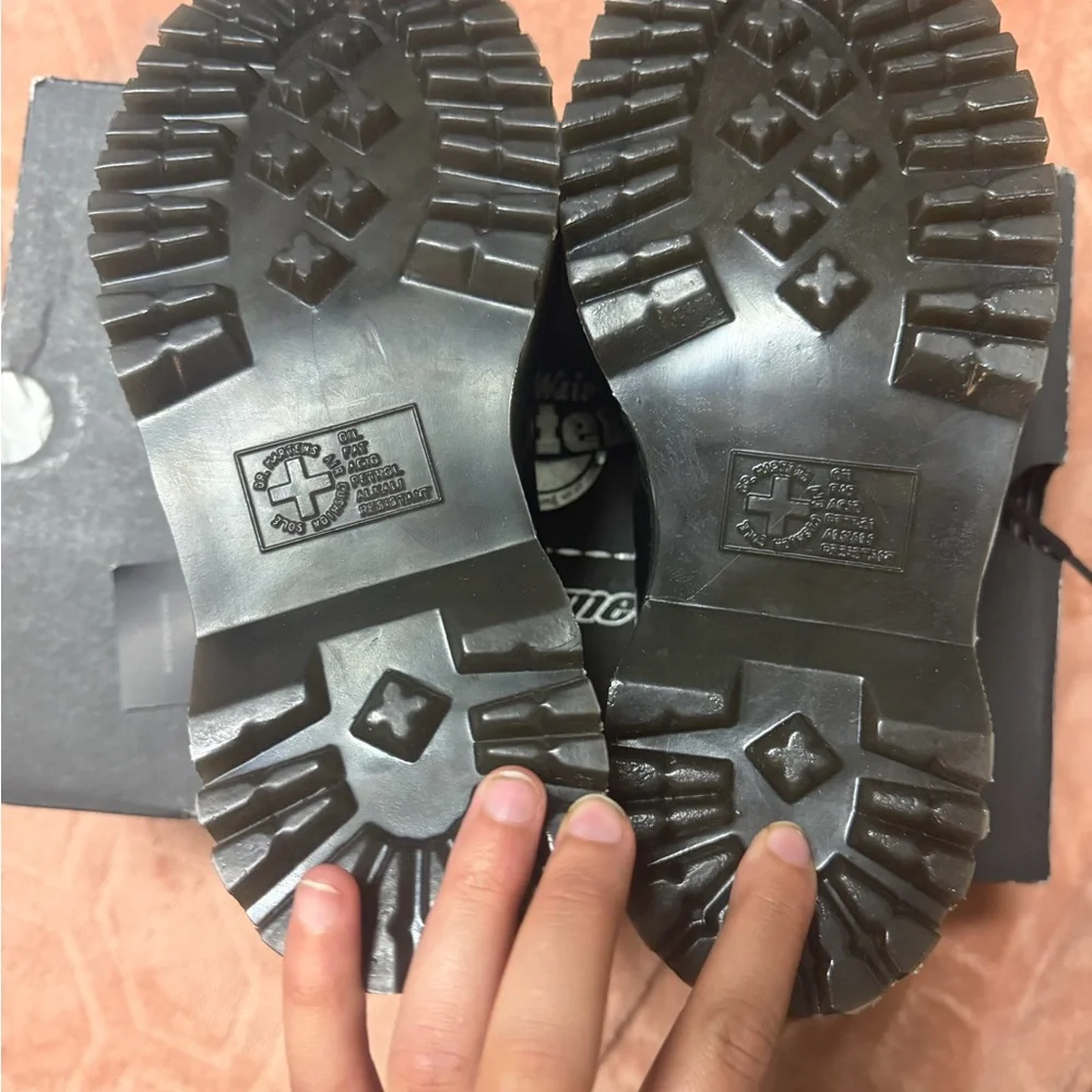 Dr. Martens X MadeMe Oxford’s - Picture 5 of 7